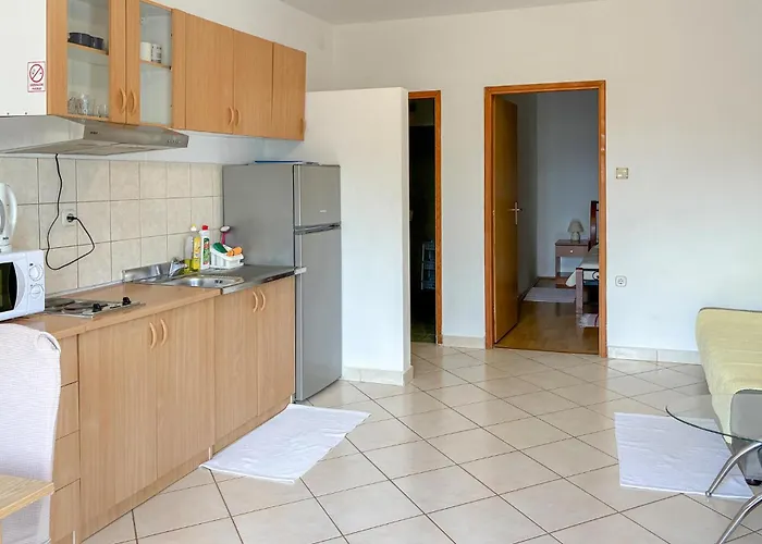 1 Bedroom In Apartament