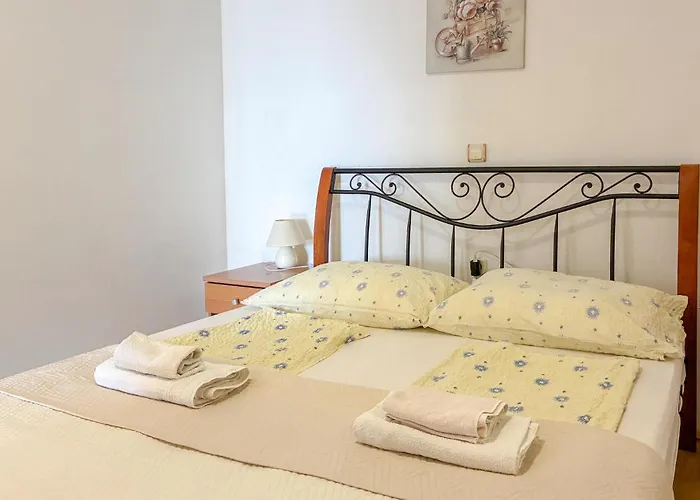 Апартаменты 1 Bedroom In Лопар