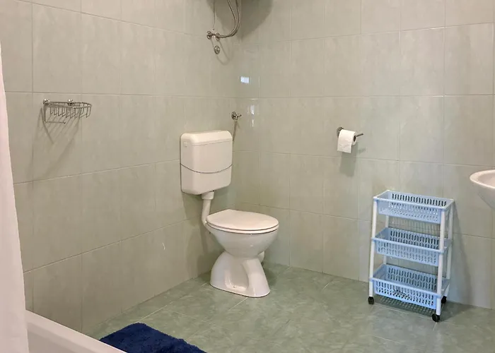 Апартаменты 1 Bedroom In Лопар